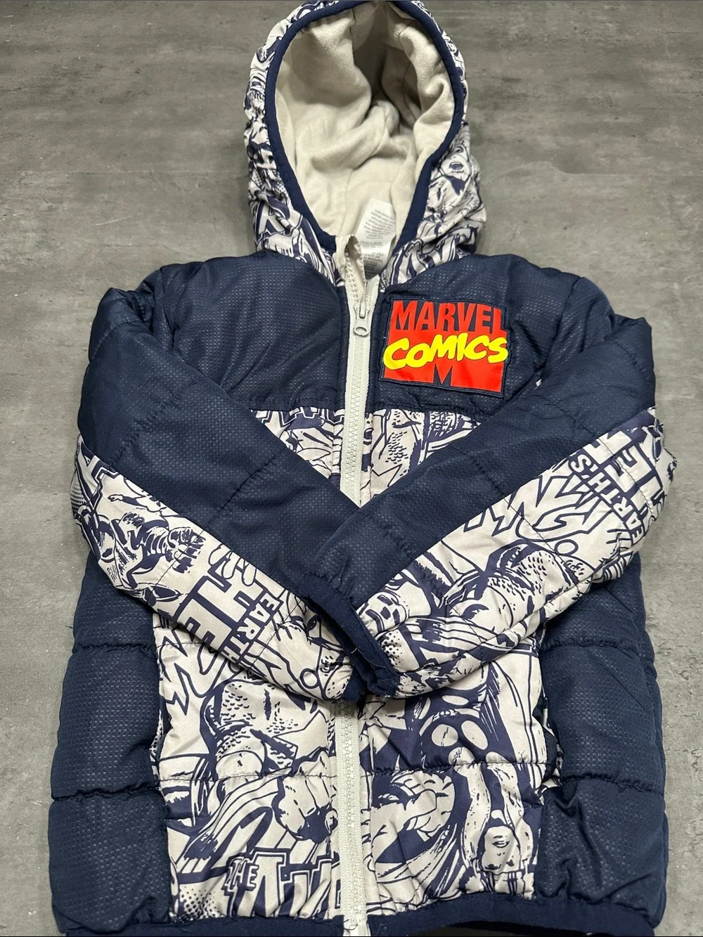 Boys size 6 puffer jacket